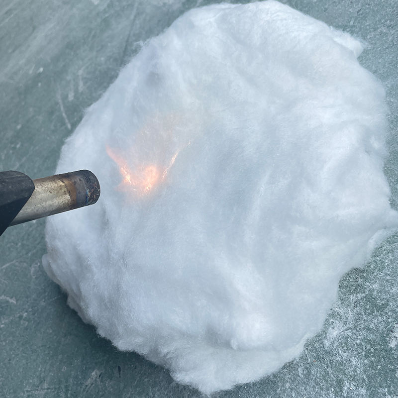 Keraaminen kuitupuuvilla