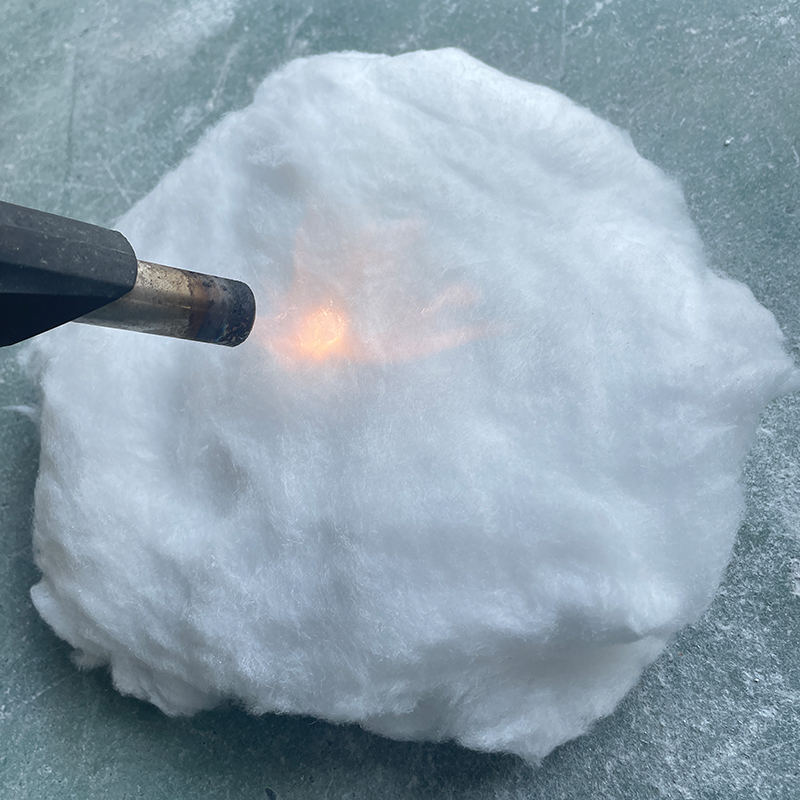 Keraaminen kuitupuuvilla